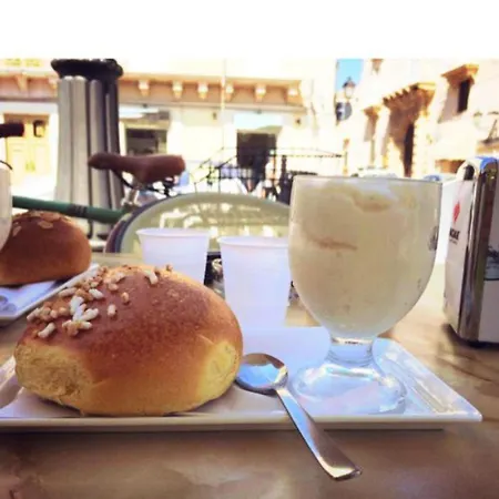 La Bruna Palace Couette-café